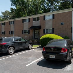 exterior parking at Midwood 1794 in Marietta, GA