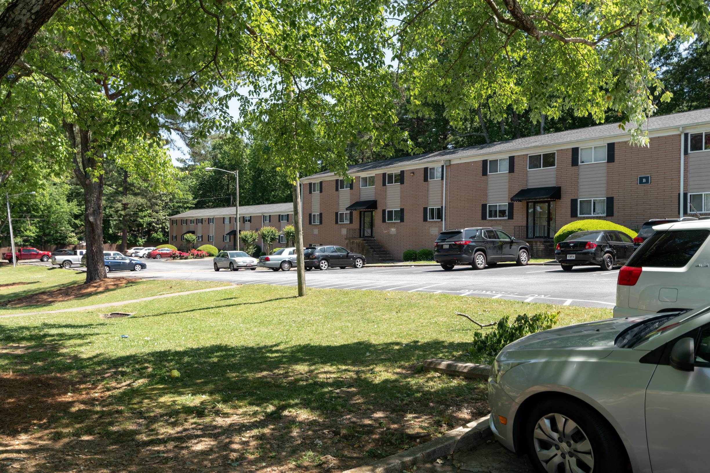 exterior view at Midwood 1794 apartments Situated in Marietta area at 1794 James Ray Dr